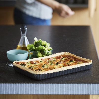 POINT-VIRGULE GERIBDE TAART-/QUICHEVORM MET ANTI-AANBAKLAAG EN LOSSE BODEM 31X21X3CM