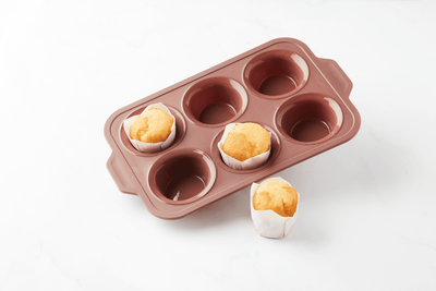 POINT-VIRGULE BAKVORM VOOR 6 MUFFINS UIT PLATINUM SILICONE VINTAGE MAROON 37X23X4CM