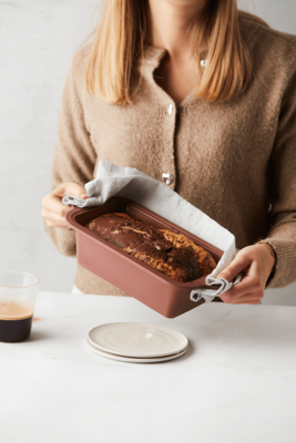 POINT-VIRGULE CAKEVORM UIT PLATINUM SILICONE VINTAGE MAROON 22X12X7CM