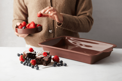 POINT-VIRGULE TAARTVORM UIT PLATINUM SILICONE VINTAGE MAROON 34X24X6CM